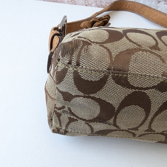 Coach Vintage Leather Canvas Women's Shoulder Hand Bag - Picture 9 of 14